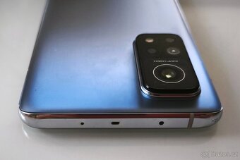 Xiaomi Mi 10T Lunar Silver 8GB/128GB + bohaté příslušenství - 8