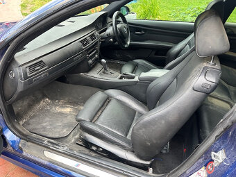 BMW 325i E92 M paket kůže, xenony, r.v. 2009 - 8