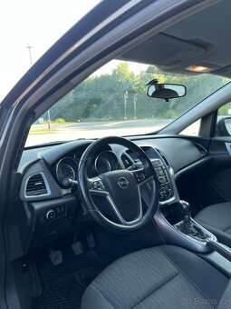 Opel Astra J Sports - 8