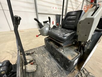 BAGR BOBCAT E 16 - 8