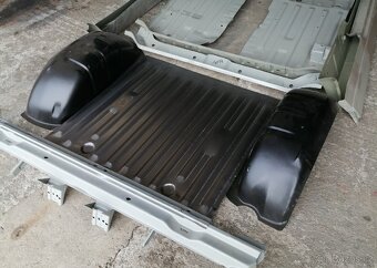 Práh Suzuki Samurai. - 8