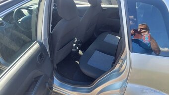 Ford Fiesta 1.3i 2006 Facelift - 8