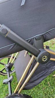 Prodám kočárek Cybex priam 2V1 rosegold + černé doplňky. - 8