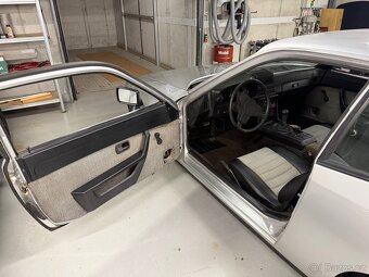 Porsche 924 turbo - 8