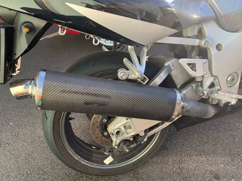 Suzuki GSX R750 stříkačka - 8