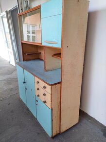 STAROŽITNÝ NÁBYTEK - 8