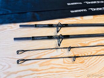 2 KAPROVÉ PRUTY SHIMANO TRIBAL A / 3,9 m / 3,0 lb T/C. - 8