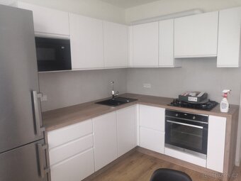 Pronájem bytu 3+1 64m2 Východ Uh. Hradiště - 8