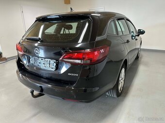 Opel Astra 1.6 CDTi ECOTEC D Edition tažné - 8