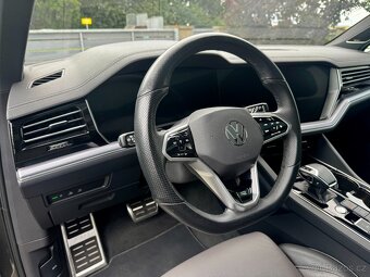 Volkswagen Touareg, R-Line V6,Taž,Masáž,Pano,Záruka,DPH - 8