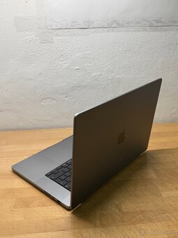 MacBook Pro 16inch 2021 /16GB RAM /M1 Pro/512GB SSD/Záruka - 8