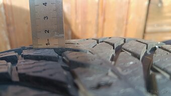 Zimní pneu 215/65 R16 + Alu kola Dezent - 8