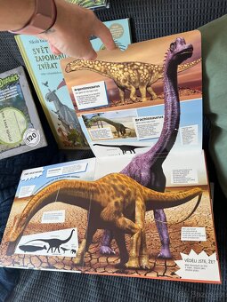 Knihy o dinosaurech - 8