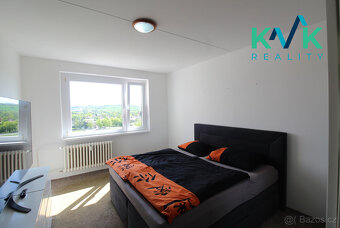 Byt v dispozici 4+1(+lodžie) o výměře 93 m², Ostrov - 8