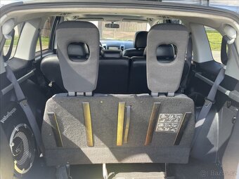Mitsubishi Outlander 2,0 TDI 4X4 7 MÍST,KŮŽE,NAVI,ALU - 8