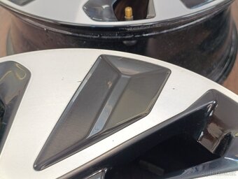 5x114,3 Honda Civic X 7Jx16 ET45 č.16070A alu disky - 8