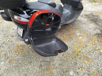 Suzuki Burgman 650 executive - 8