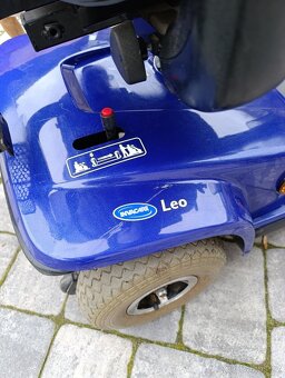 Seniorský elektrický vozík - 8