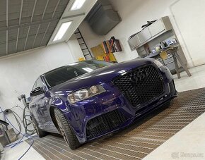 Znak na vozy(Logo na vozy Audi ) Černá , Chromová - 8