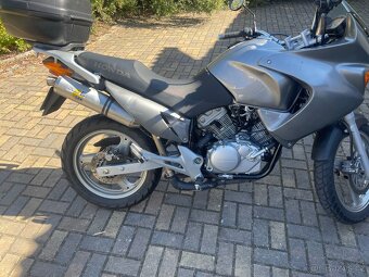 Honda Varadero - 125 - 2005 - 8
