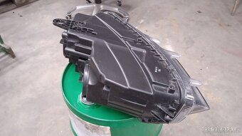 světlo pro Š.Octavia 3 před fcl - 8