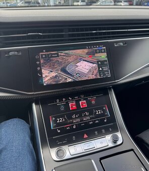 AUDI Q7 3,0 TDI QATTRO S-LINE ČR - 8
