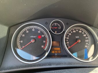 Opel Astra H 1.8 automat - 8