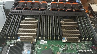 1U Dell PowerEdge R640 8SFF, 2x Xeon Gold 6138, 192GB RAM - 8
