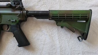 elektrická airsoftová zbraň M4A1 G&G s příslušenstvím - 8