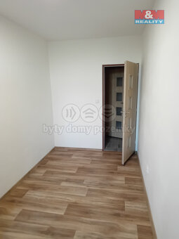 Pronájem bytu 2+kk, 61 m², Ostrava, ul. Komerční - 8