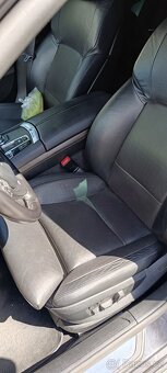 BMW 740D XD 225kW r.2011 - 8