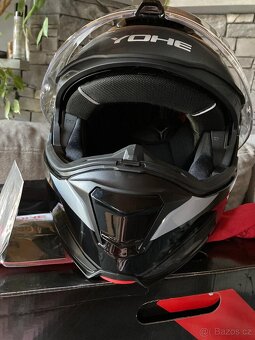 Nová výklopná přilba Yohe Double Visor - 8