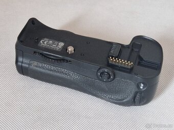 Nikon D700 + grip - 8