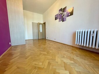 Pronájem bytu 2+1 (78 m²) – ul. Průmyslová, ČB - 8