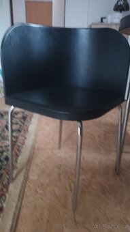 Prodám jídelní stůl a židle - 8