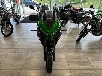 Kawasaki Versys 1100 SE - 8