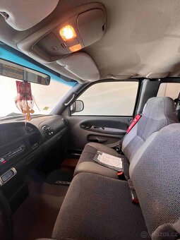 Dodge RAM 1500 V8 Magnum - 8