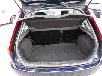Ford Fiesta 1,3 i - HNED ODJÍŽDÍTE - 8