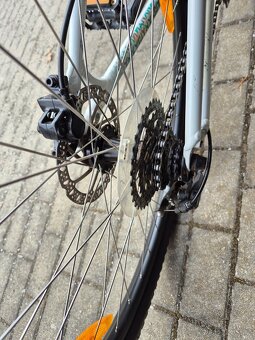 Dětské kolo Specialized vel. rámu M/17, velikost kol 27.5 - 8