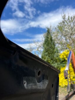 Kapota bmw e38 - 8