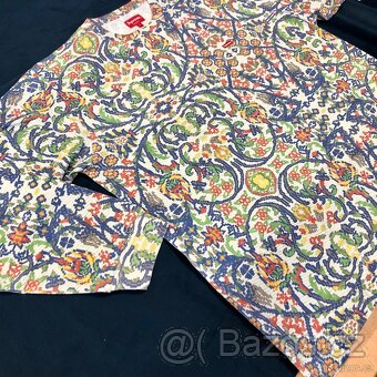 Supreme Small Box Tee (SS23) Tapestry - 8