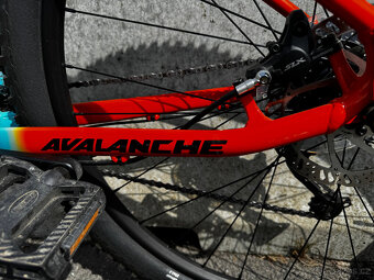 Prodám GT Avalanche Sport 29er / L - 8