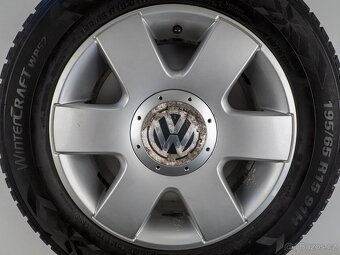Volkswagen Caddy - Originání 15" alu kola - Zimní pneu - 8