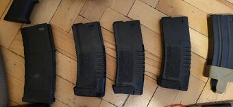 🔥 Airsoftová útočná puška MK110 8” EC-600 + doplňky 🔥
- 8