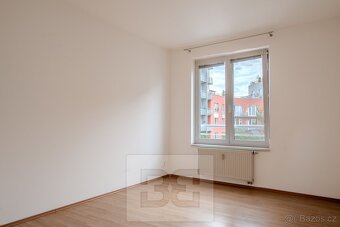 Prostorný byt 2+kk, 52m2 s balkonem a garážovým stáním – Záb - 8