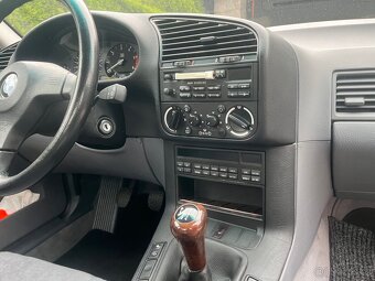 BMW 325 TDS - 8