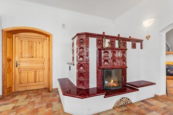 Prodej zavedeného penzionu s restaurací a velkým bytem - 8