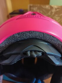 Značková dětská lyžařská helma GIRO vel. S. a brýle UVEX - 8