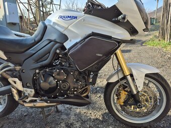 Triumph Tiger 1050 - 8