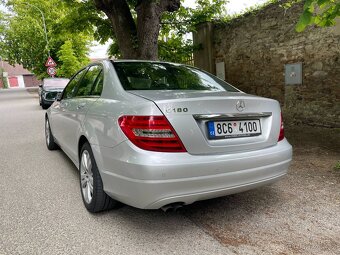 Mercedes Benz W204 180 CGI - 8